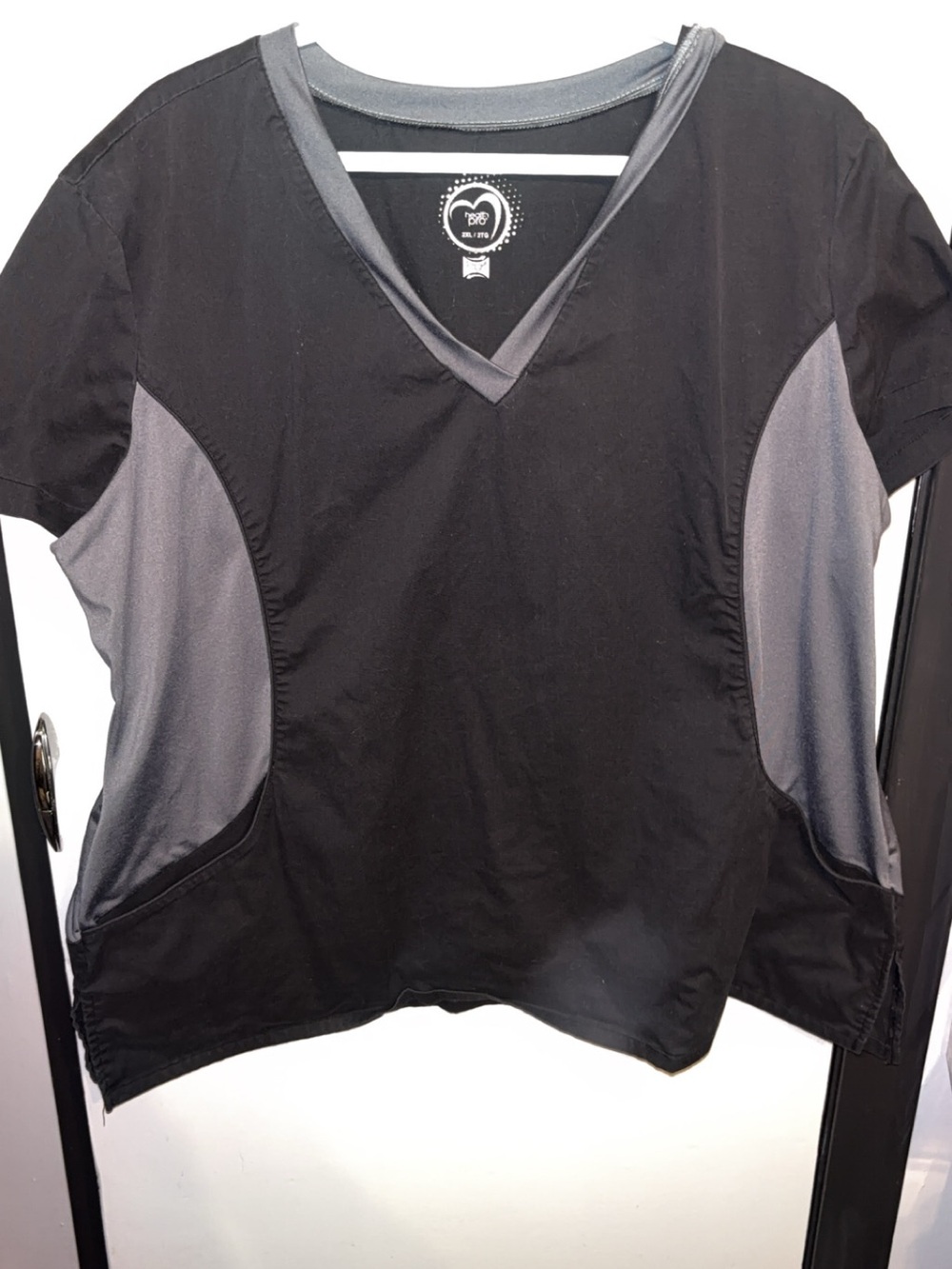 Active V-Neck Black & Gray Women’s Scrub Top